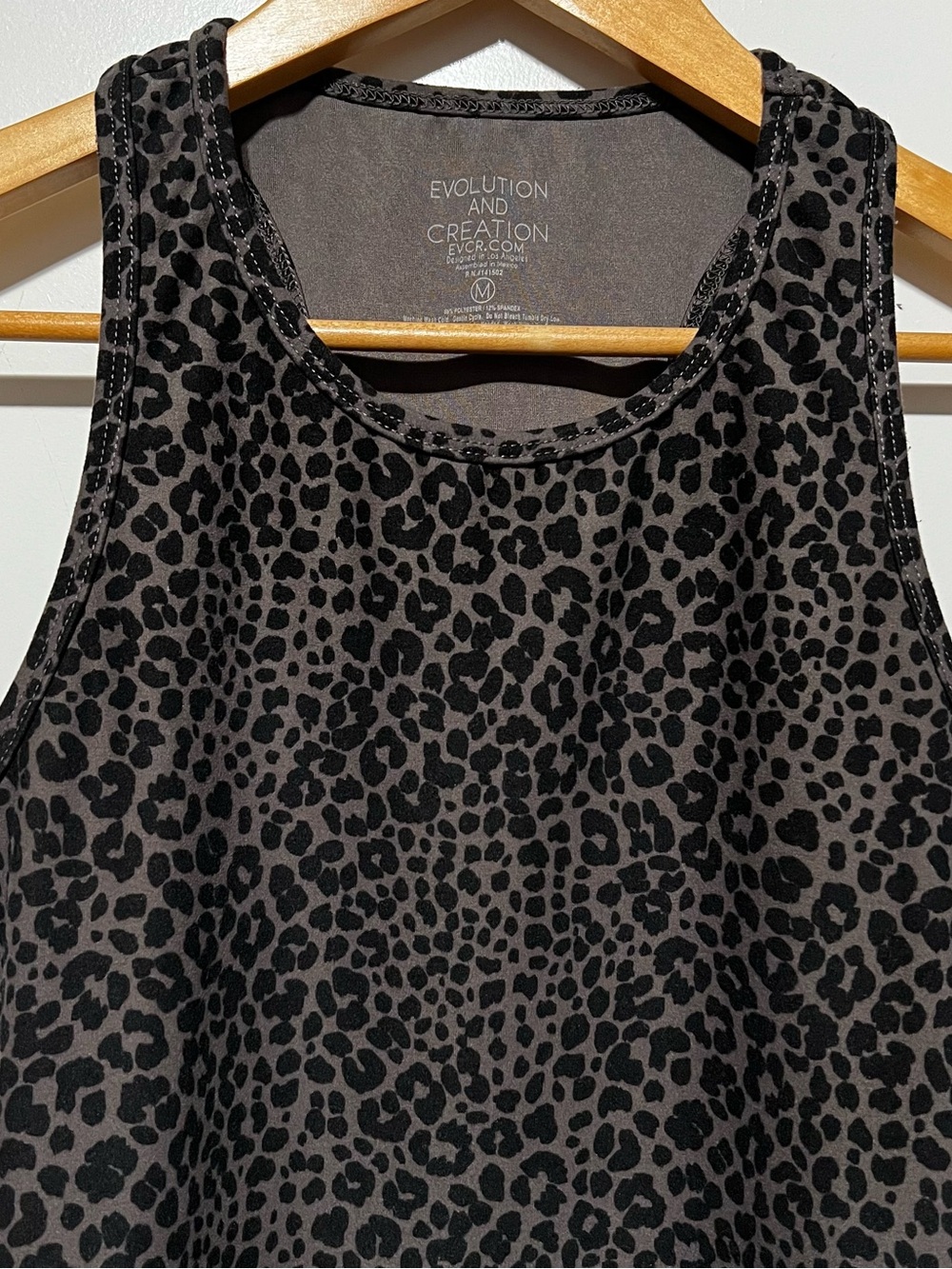 Evolution And Creation Women’s Leopard Print Cropped Tank Top in Gray/Black